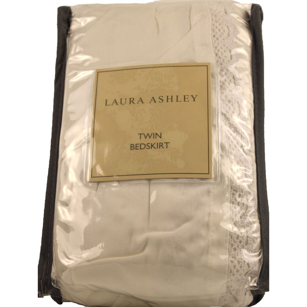 Laura Ashley Twin White Crochet Trim Bedskirt New 14.5” Drop